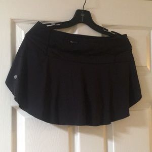 lululemon black tennis skirt, size 8